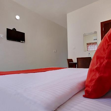 Hotel O Century Park Kāsaragod エクステリア 写真